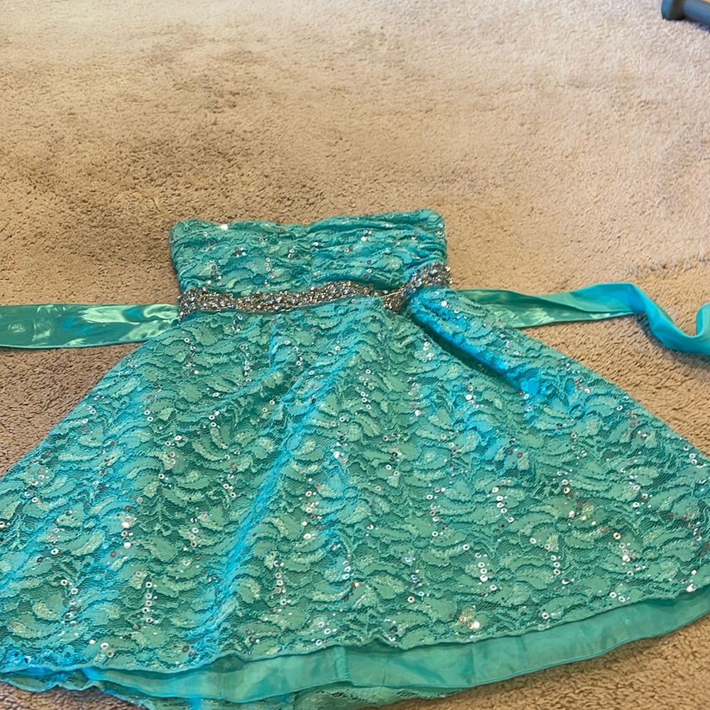Mint green steepness Lacy mini dress